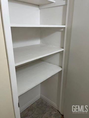 1909 Albany Street, Delano, CA 93215