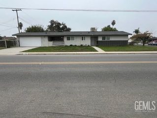 1909 Albany Street, Delano, CA 93215