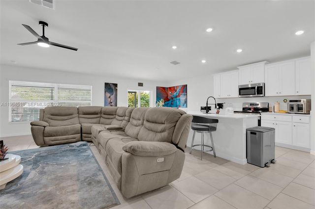 2707 2nd St SW, Other City - In The State Of Florida, FL 33976