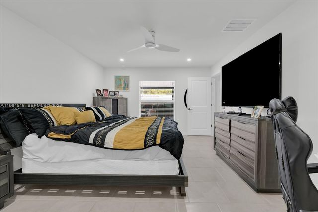 2707 2nd St SW, Other City - In The State Of Florida, FL 33976