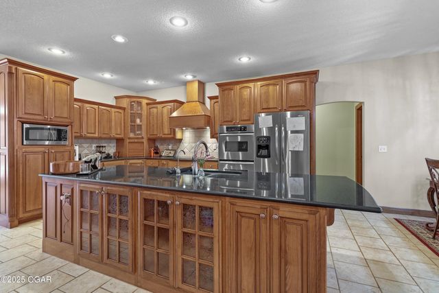 318 Fox Fire Court, Joplin, MO 64801