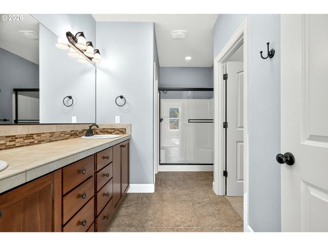 11550 Nw PAGOSA Ln, Portland, OR 97229