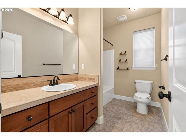 11550 Nw PAGOSA Ln, Portland, OR 97229