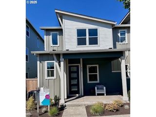 8283 Se BLANTON St, Hillsboro, OR 97123