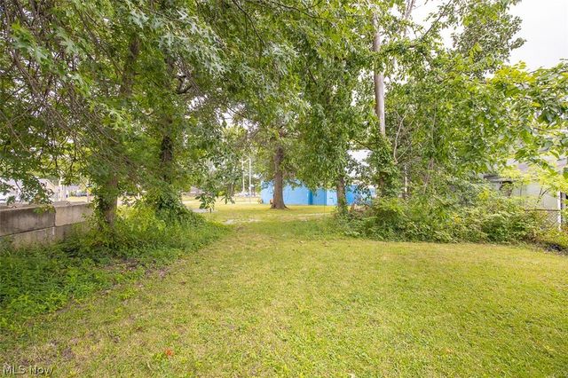 12215 Guardian Boulevard, Cleveland, OH 44135