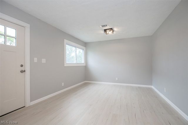 12215 Guardian Boulevard, Cleveland, OH 44135