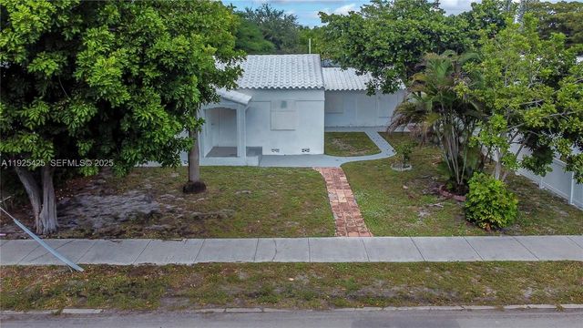 2015 Washington St, Hollywood, FL 33020
