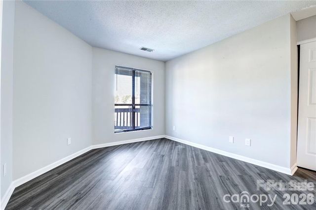 8121 Cedar Glen Drive, Charlotte, NC 28212