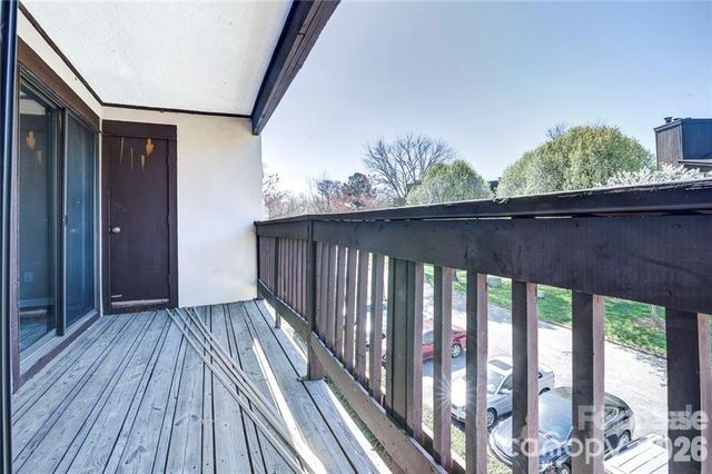 8121 Cedar Glen Drive, Charlotte, NC 28212