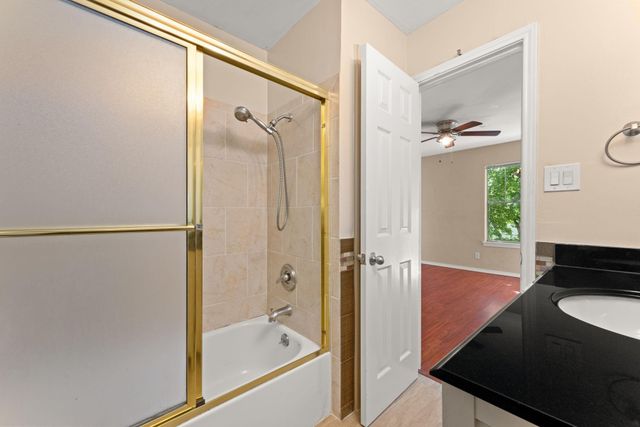 2520 Quarry RD 104, Austin, TX 78703