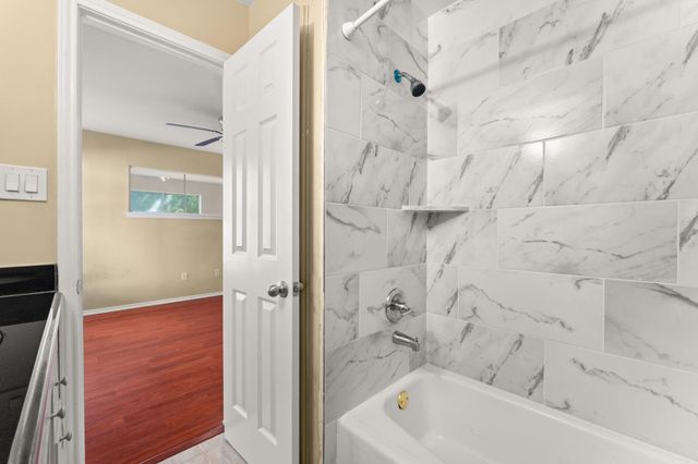 2520 Quarry RD 104, Austin, TX 78703