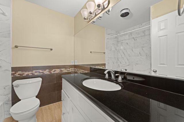 2520 Quarry RD 104, Austin, TX 78703