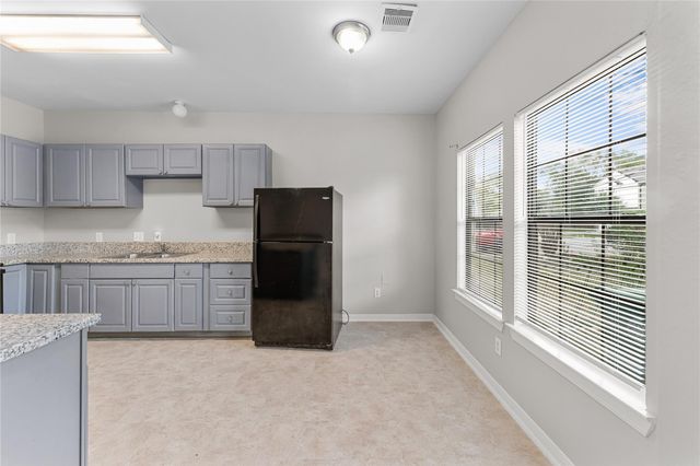 9610 Buffum Street B, Houston, TX 77051