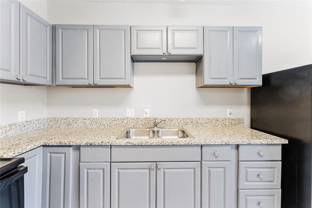 9610 Buffum Street B, Houston, TX 77051