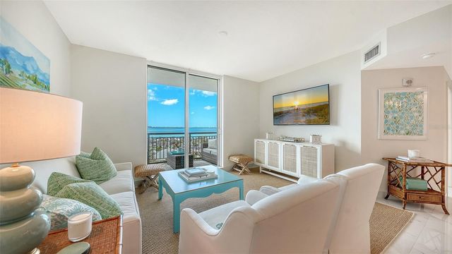 800 N TAMIAMI TRAIL 1111, Sarasota, FL 34236