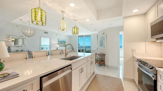 800 N TAMIAMI TRAIL 1111, Sarasota, FL 34236