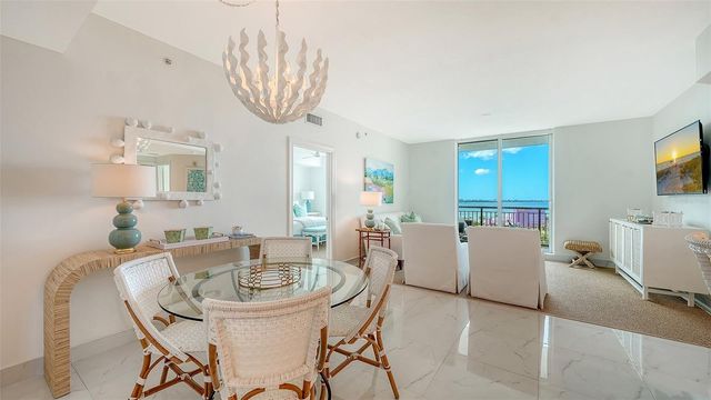 800 N TAMIAMI TRAIL 1111, Sarasota, FL 34236