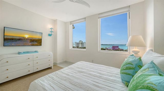 800 N TAMIAMI TRAIL 1111, Sarasota, FL 34236