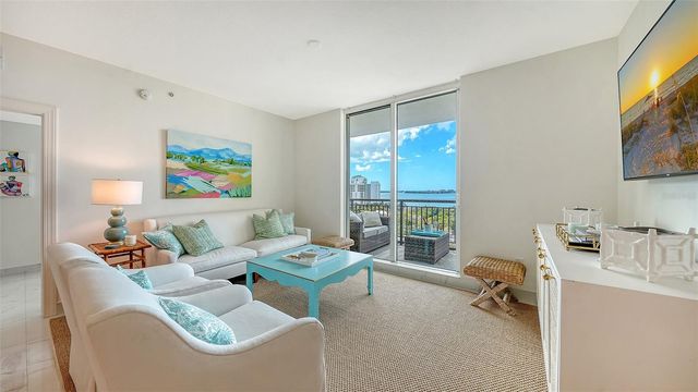 800 N TAMIAMI TRAIL 1111, Sarasota, FL 34236