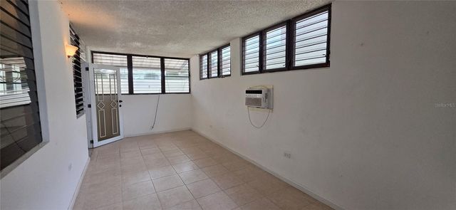 ST 1 ESTANCIAS DE SAN FERNANDO, Carolina, PR 00985