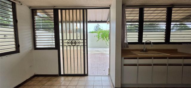 ST 1 ESTANCIAS DE SAN FERNANDO, Carolina, PR 00985