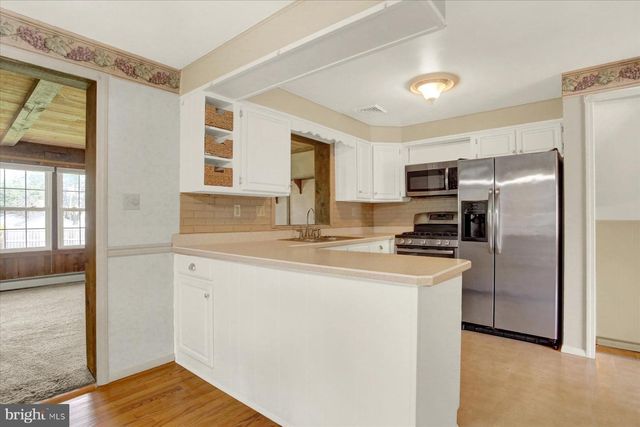326 R ST, Steelton, PA 17113