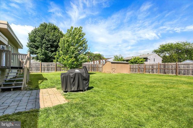 326 R ST, Steelton, PA 17113