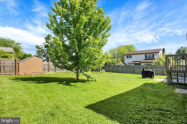 326 R ST, Steelton, PA 17113