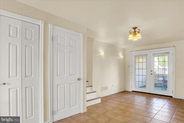 326 R ST, Steelton, PA 17113