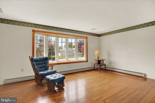 326 R ST, Steelton, PA 17113