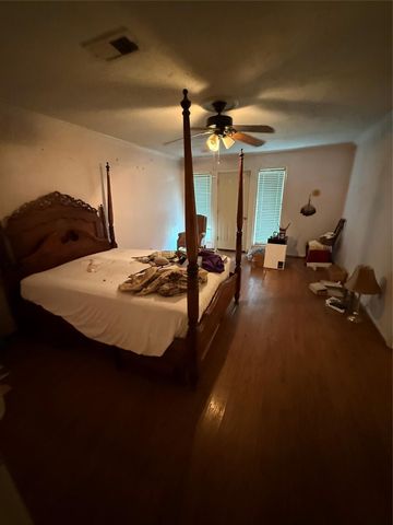 1519 Burning Tree Road, Houston, TX 77339