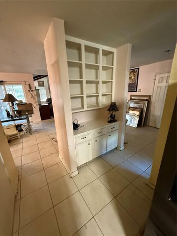 1519 Burning Tree Road, Houston, TX 77339