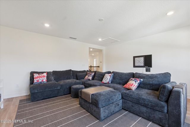 442 HAWTHORN PARK Circle, Yulee, FL 32097