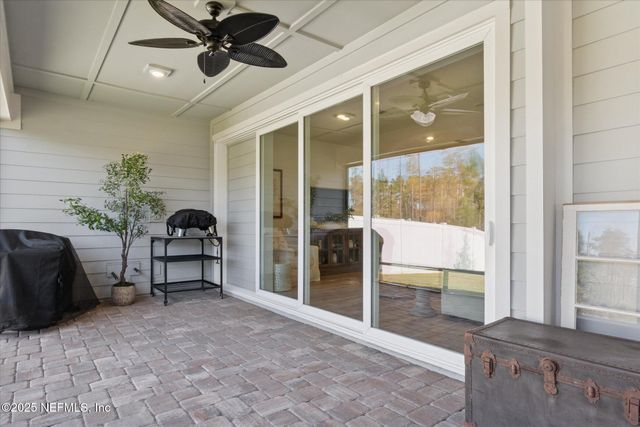 442 HAWTHORN PARK Circle, Yulee, FL 32097