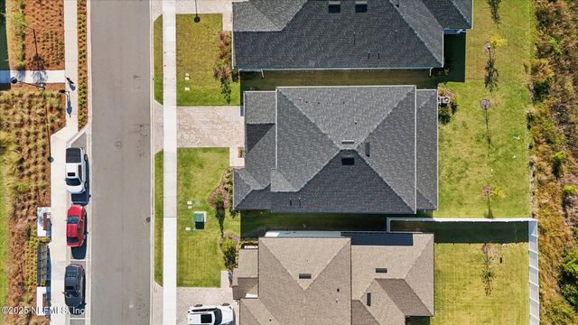 442 HAWTHORN PARK Circle, Yulee, FL 32097