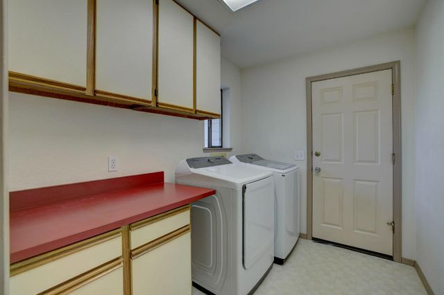 2895 Baseline Rd, Roseville, CA 95747