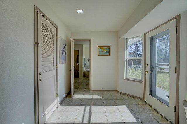 2895 Baseline Rd, Roseville, CA 95747