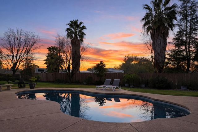 2895 Baseline Rd, Roseville, CA 95747