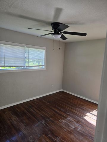 3006 Dacca Drive, Houston, TX 77051