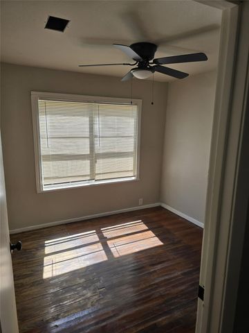 3006 Dacca Drive, Houston, TX 77051