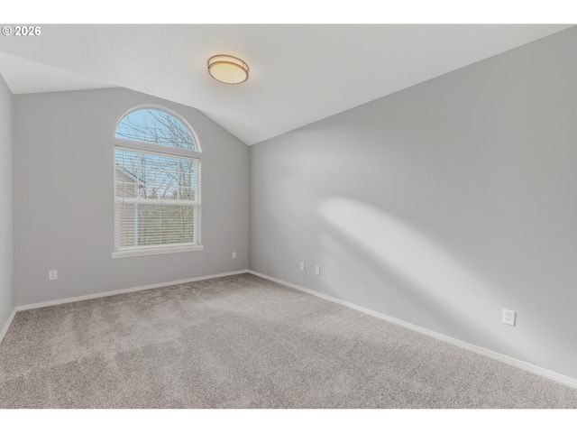 19159 Se YAMHILL St 15, Portland, OR 97233