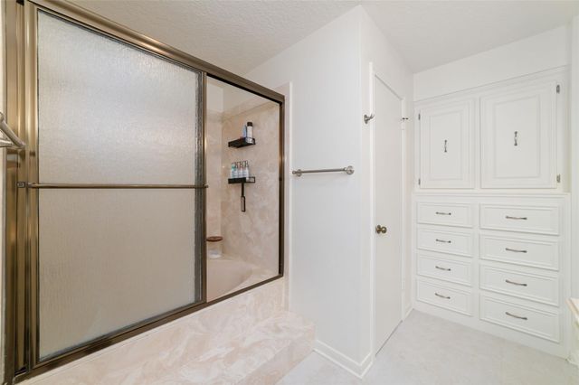 2 Noontide Circle, The Woodlands, TX 77380