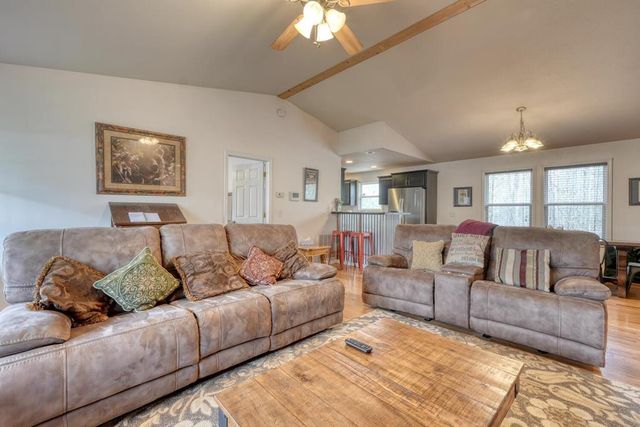 133 Underburg Lane, Franklin, NC 28734