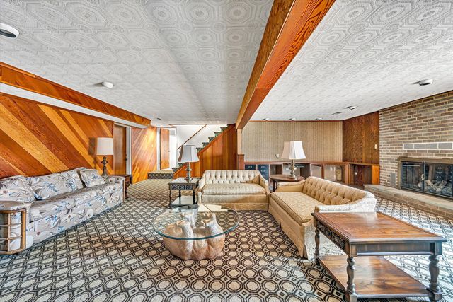 6051 Lakemont DR, Roanoke, VA 24018