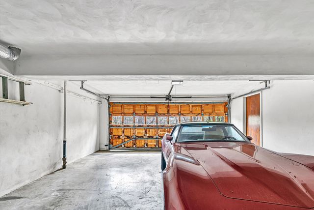 6051 Lakemont DR, Roanoke, VA 24018