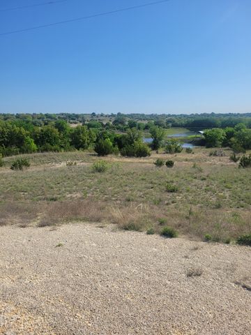 2073 Hidden Oaks Trail, Glen Rose, TX 76690