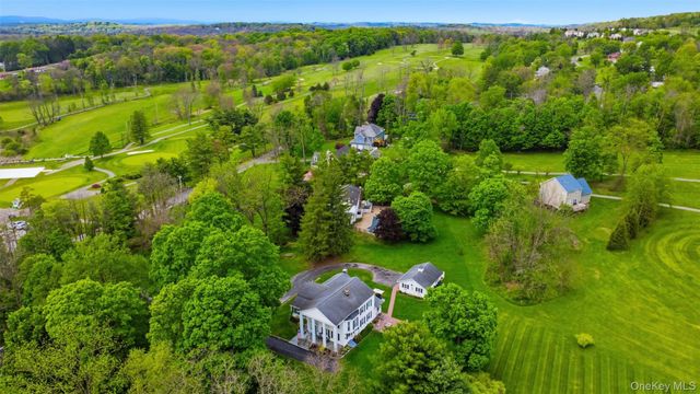 6 Country Club Road, Hopewell Junction, NY 12533