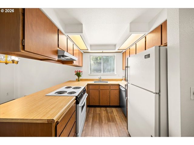 3404 19TH Ave 208, Forest Grove, OR 97116