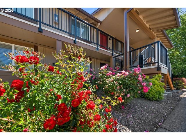 3404 19TH Ave 208, Forest Grove, OR 97116