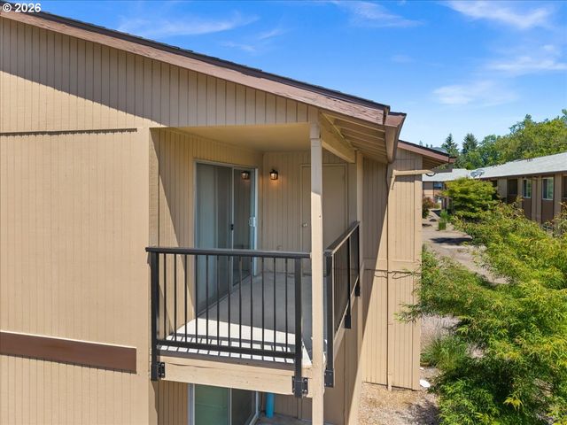 3404 19TH Ave 208, Forest Grove, OR 97116